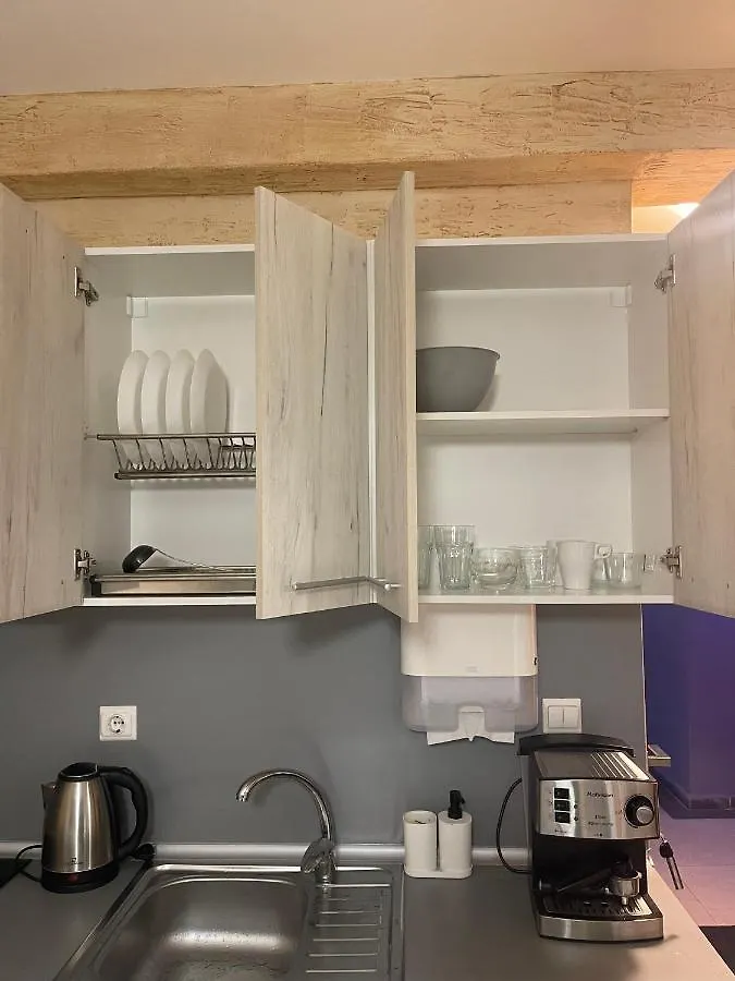 Colonel Apartment 959 索菲亞